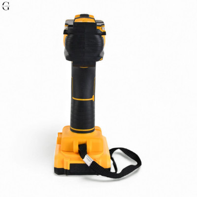 Шуруповерт ударный DeWALT 21V + 2 АКБ 2Ah + Металлический патрон №2