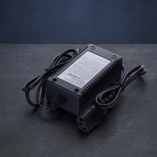 Зарядное устройство для аккумуляторных опрыскивателей 12V 1.2A, импульсное с индикатором заряда