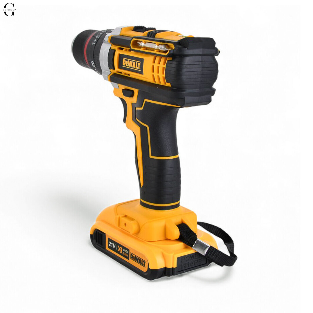 Шуруповерт ударный DeWALT 21V + 2 АКБ 2Ah + Металлический патрон