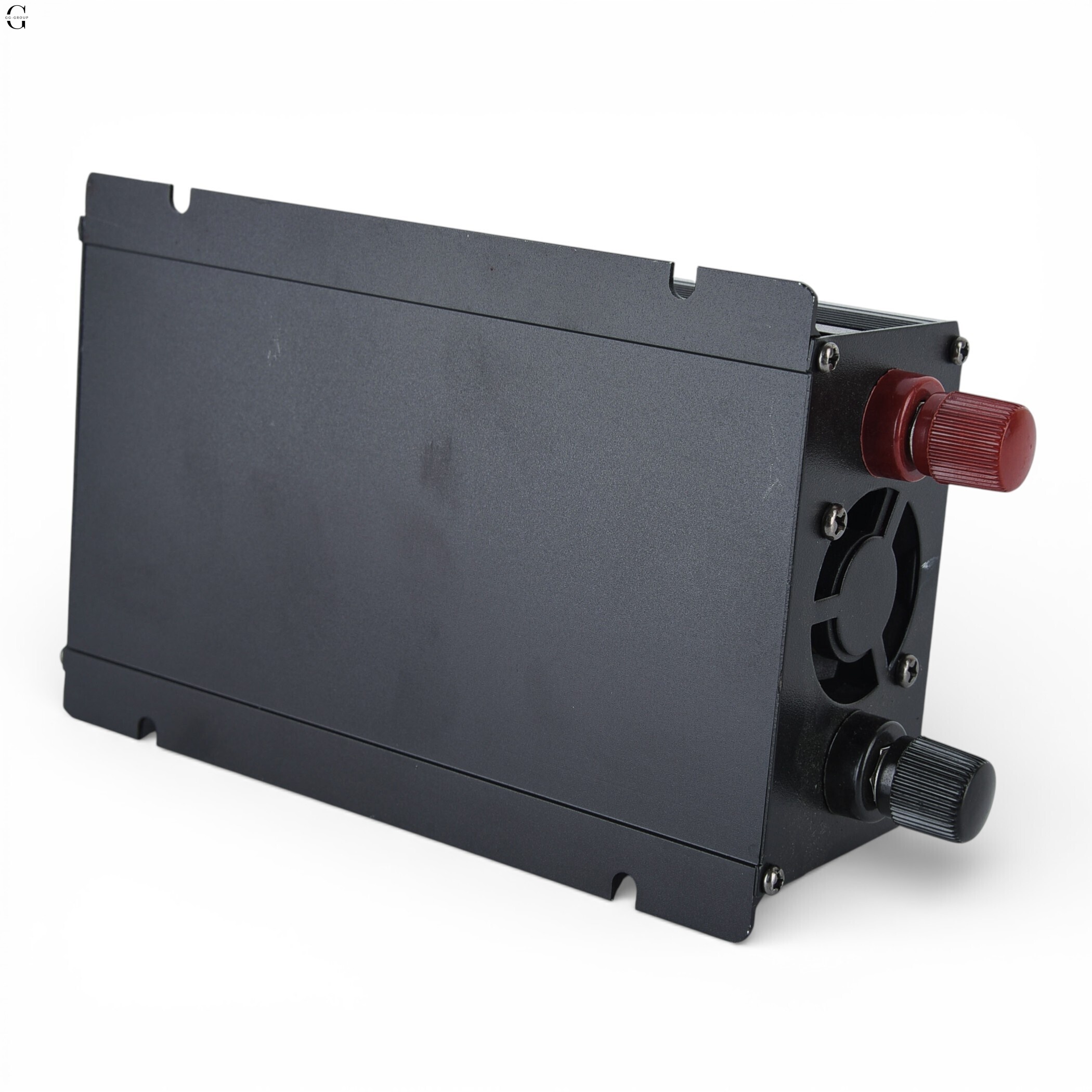 Инвертор напряжения UKC NFA-2000D 2000W (чистая синусоида) 12V → 220V