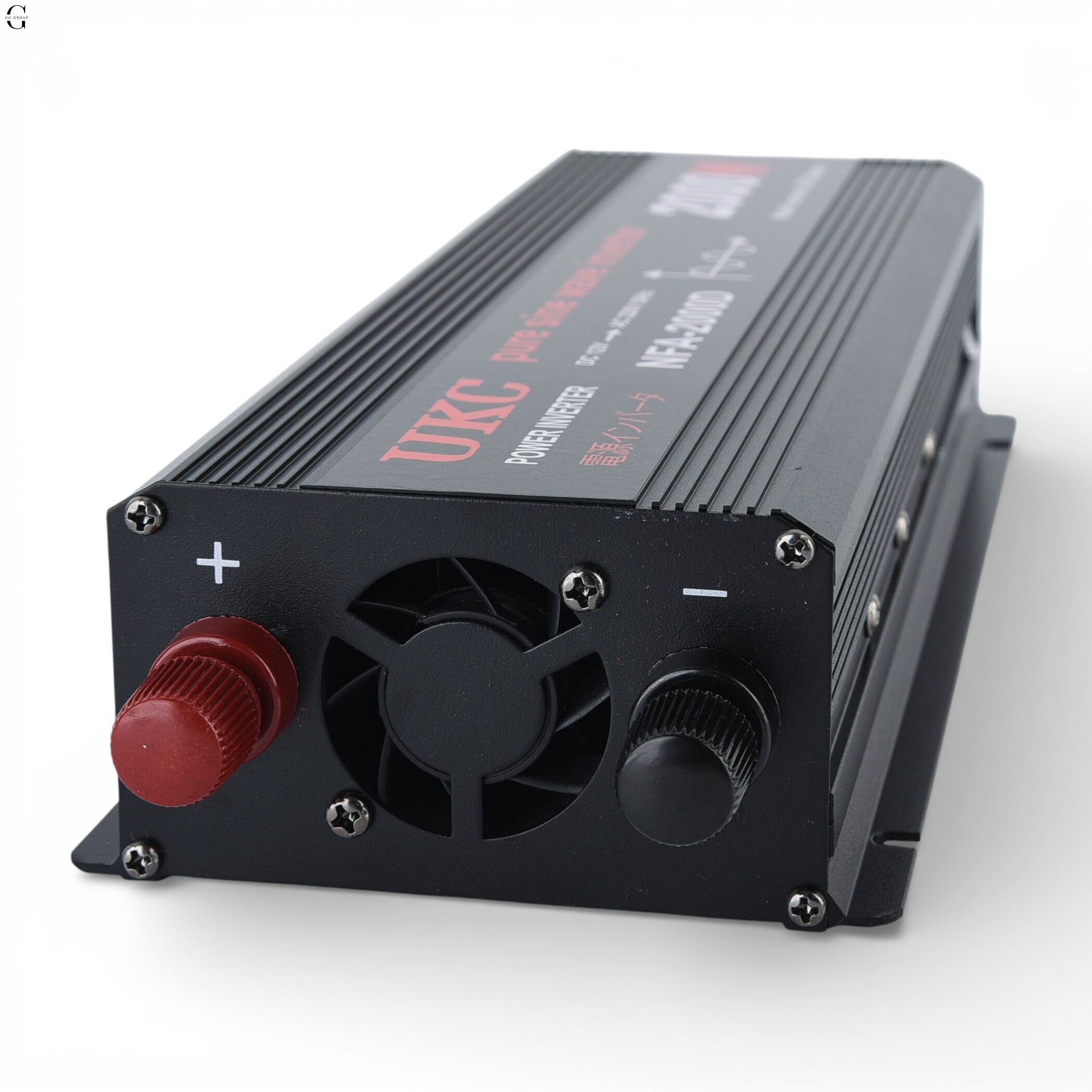 Инвертор напряжения UKC NFA-2000D 2000W (чистая синусоида) 12V → 220V