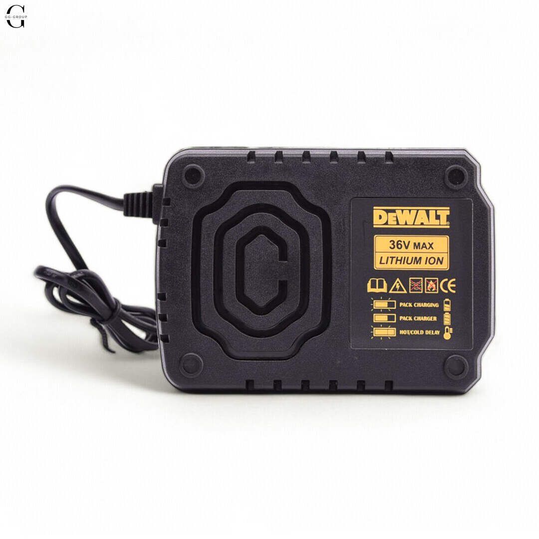 DeWALT гайковерт аккумуляторный 36V бесщеточный с кейсом, 2x5Ah аккумуляторами и набором насадок.
