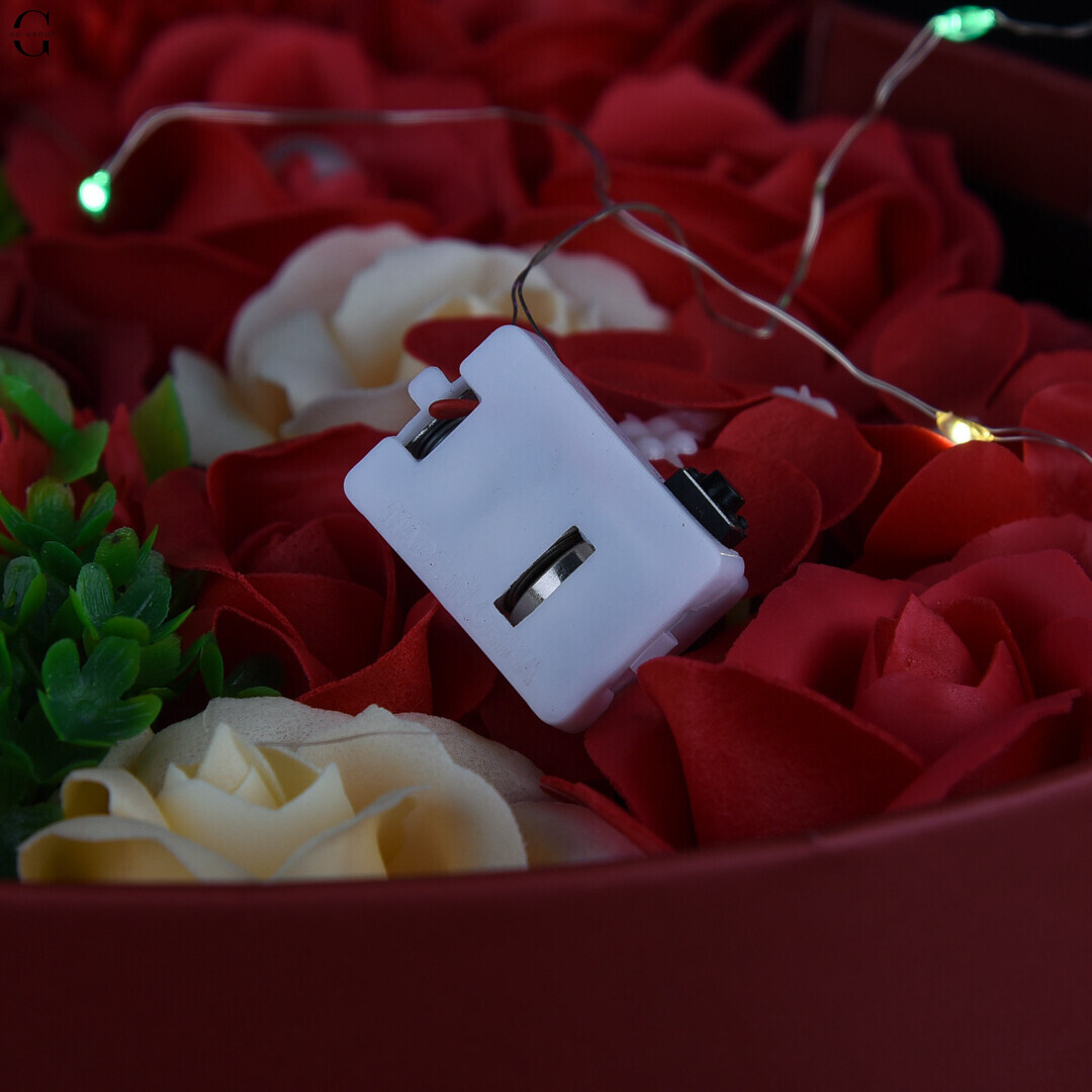 Подарочный набор цветочная композиция роз из мыла и LED подсветкой