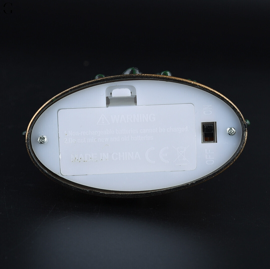 Різдвяний LED нічник-ялинка з фігурками та блискітками 14×8.5 см на батарейках AAA AT-D11S