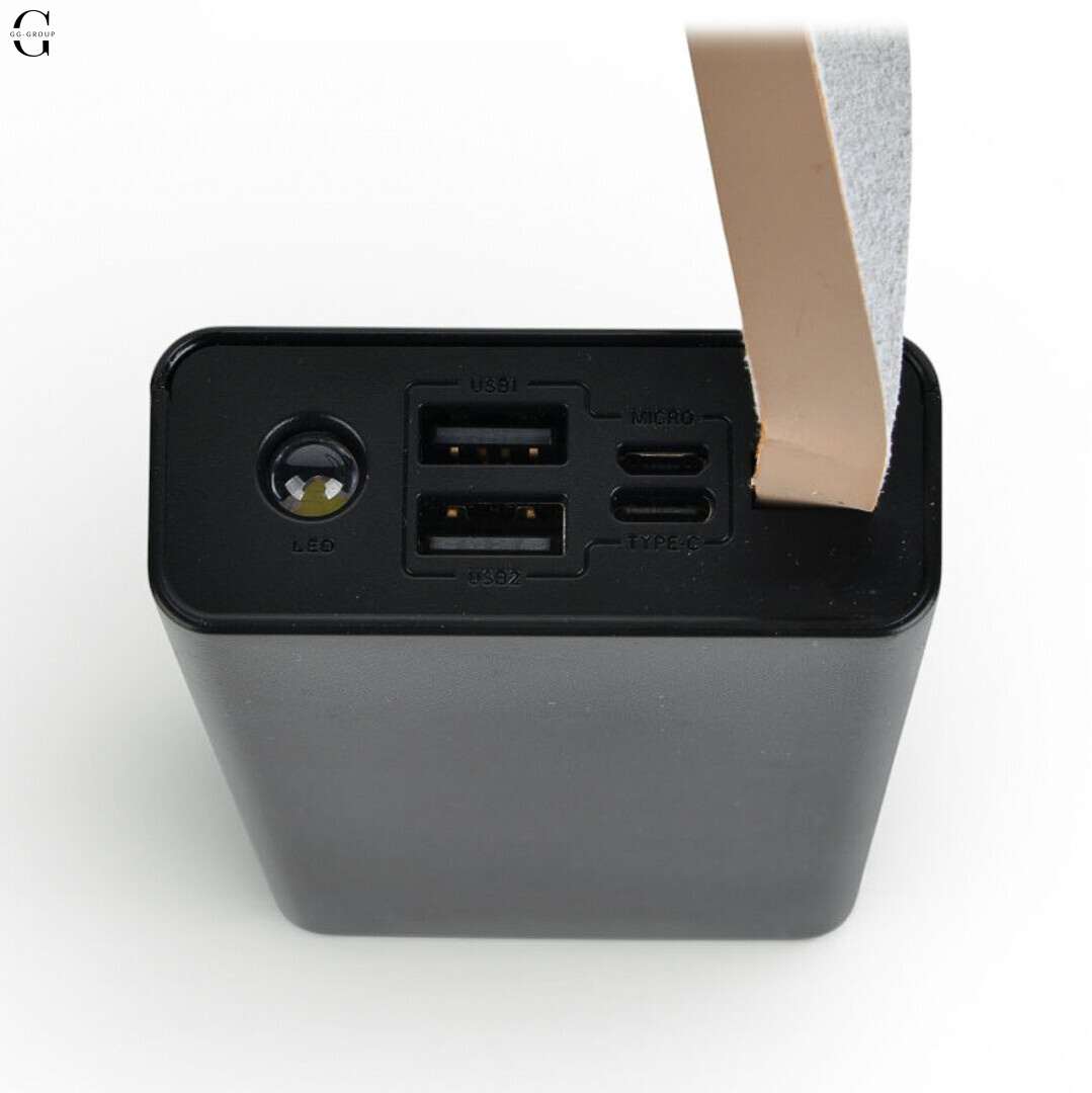 Повербанк Power bank Viaking 30000mAh с фонариком, 2xUSB, Micro-USB и Type-C для смартфонов и гаджетов.