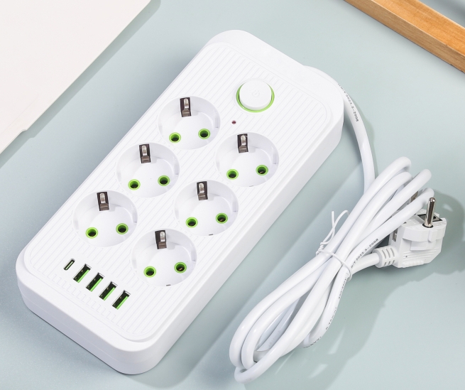 Підовжувач мережевий Тк-7 5 м (6×220В+4×USB+1×Type-C), F06u, 2500Вт, білий, із захистом та кріпленням