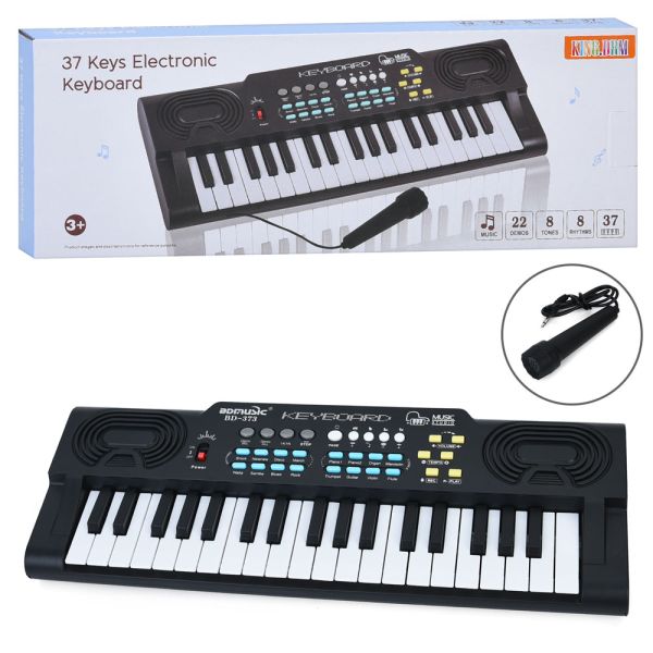 Синтезатор R669