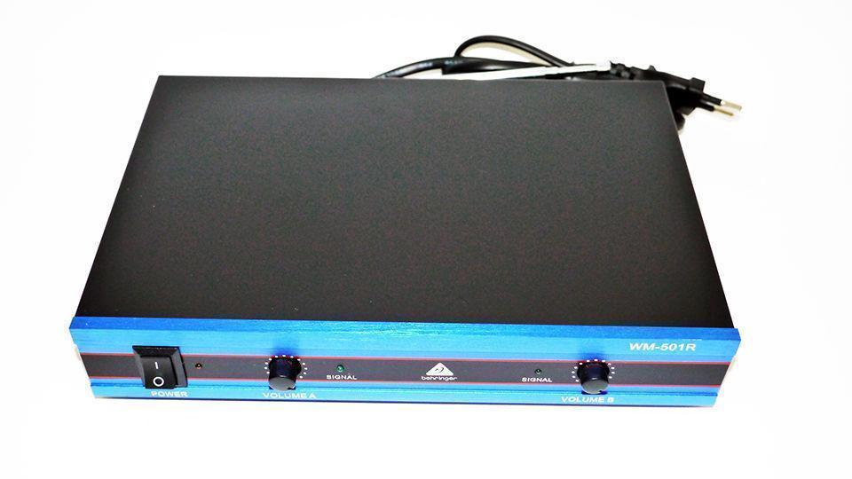 Беспроводной микрофон Behringer WM-501R