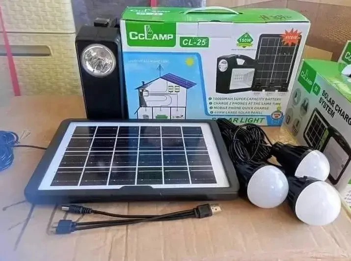 Кемпінговий ліхтар на сонячній батареї CCLAMP CL-25 з Power Bank та 3 лампочками
