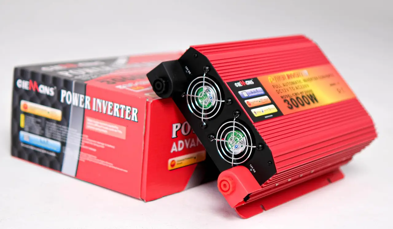 Автомобильный инвертор преобразователь CIEMANS 12 V 3000