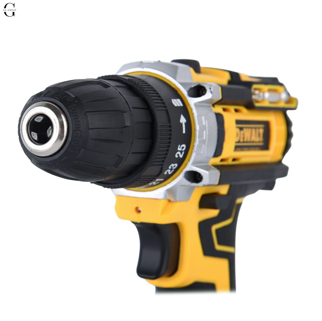 Шуруповерт аккумуляторный DeWalt 24V  в кейсе, 2 аккумулятора 5.0Ah